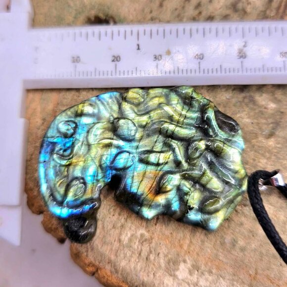 Nature Labradorite Carved Flashy Medusa Big Pendant Necklace - Picture 9 of 9